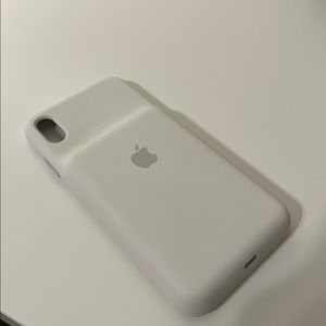 iPhone XS Max Apple charging case